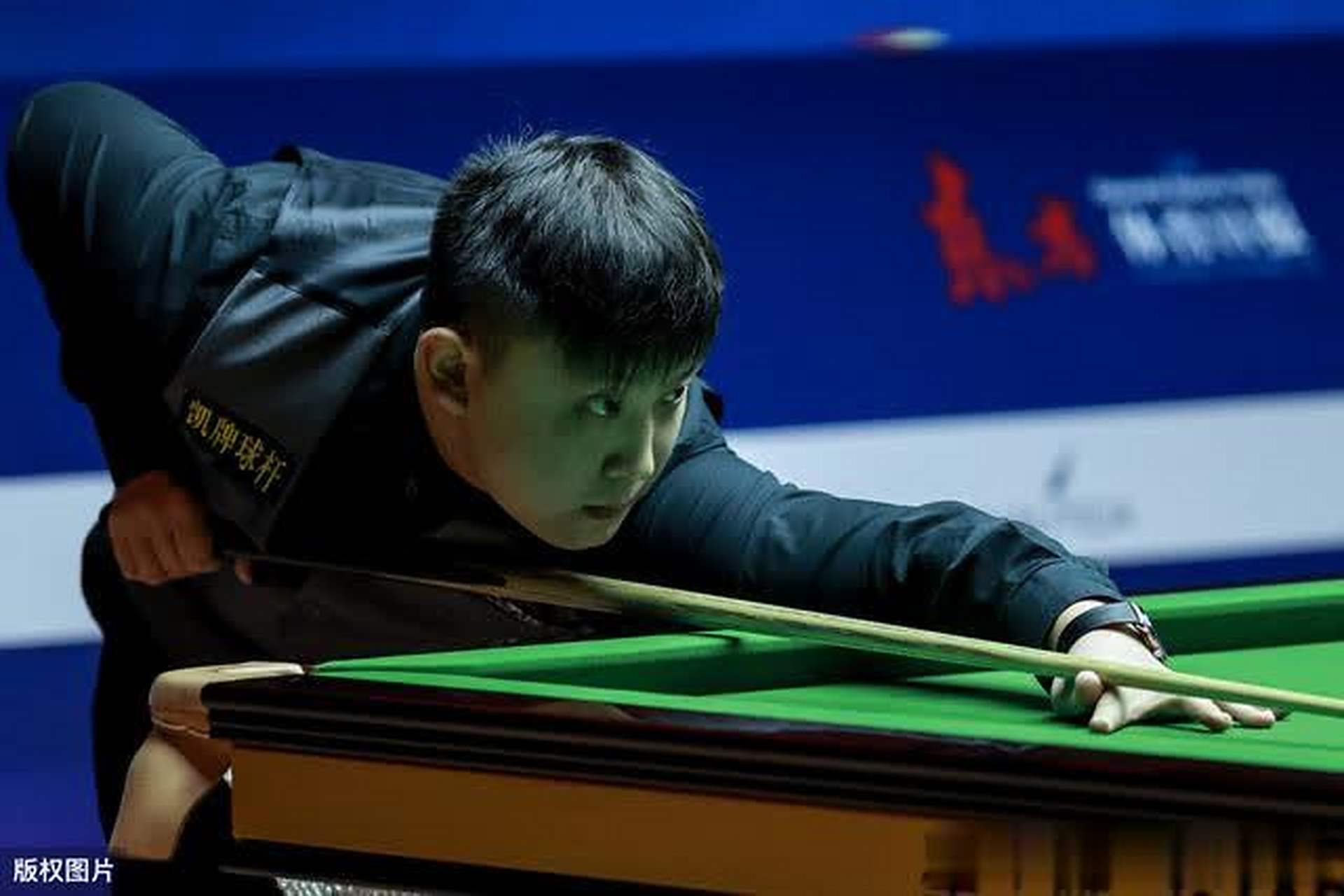 添了更多故 添了更多故