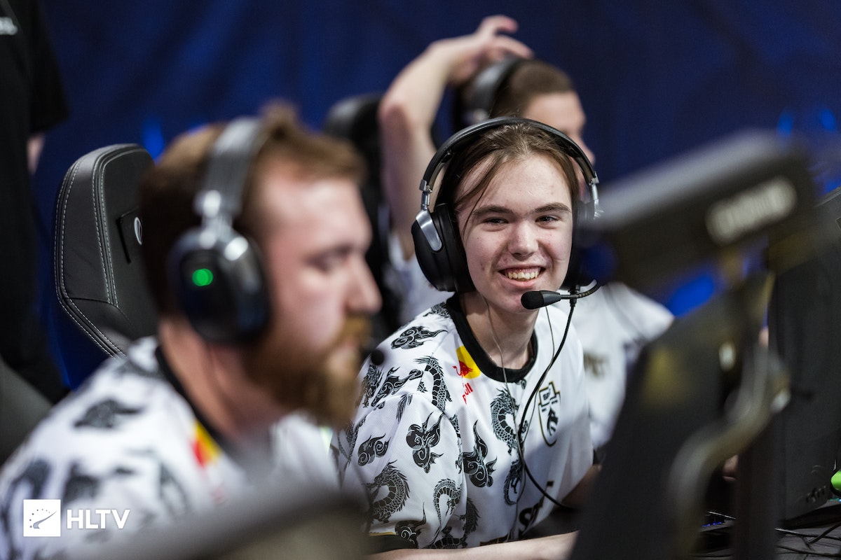 尽管是一名 尽管是一名