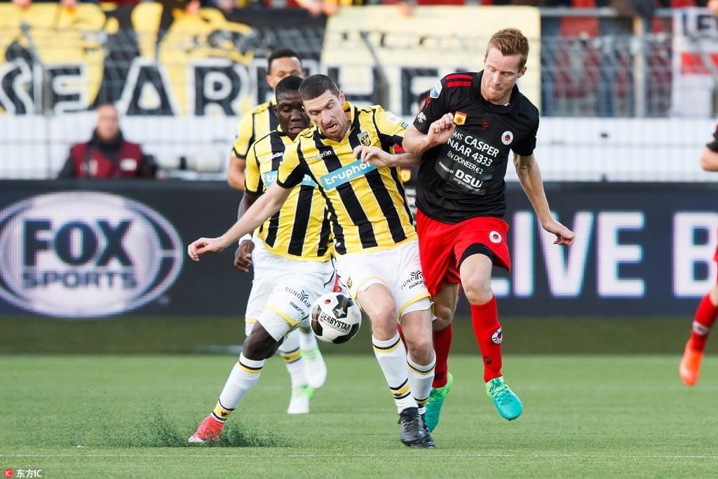 在争冠的球 在争冠的球